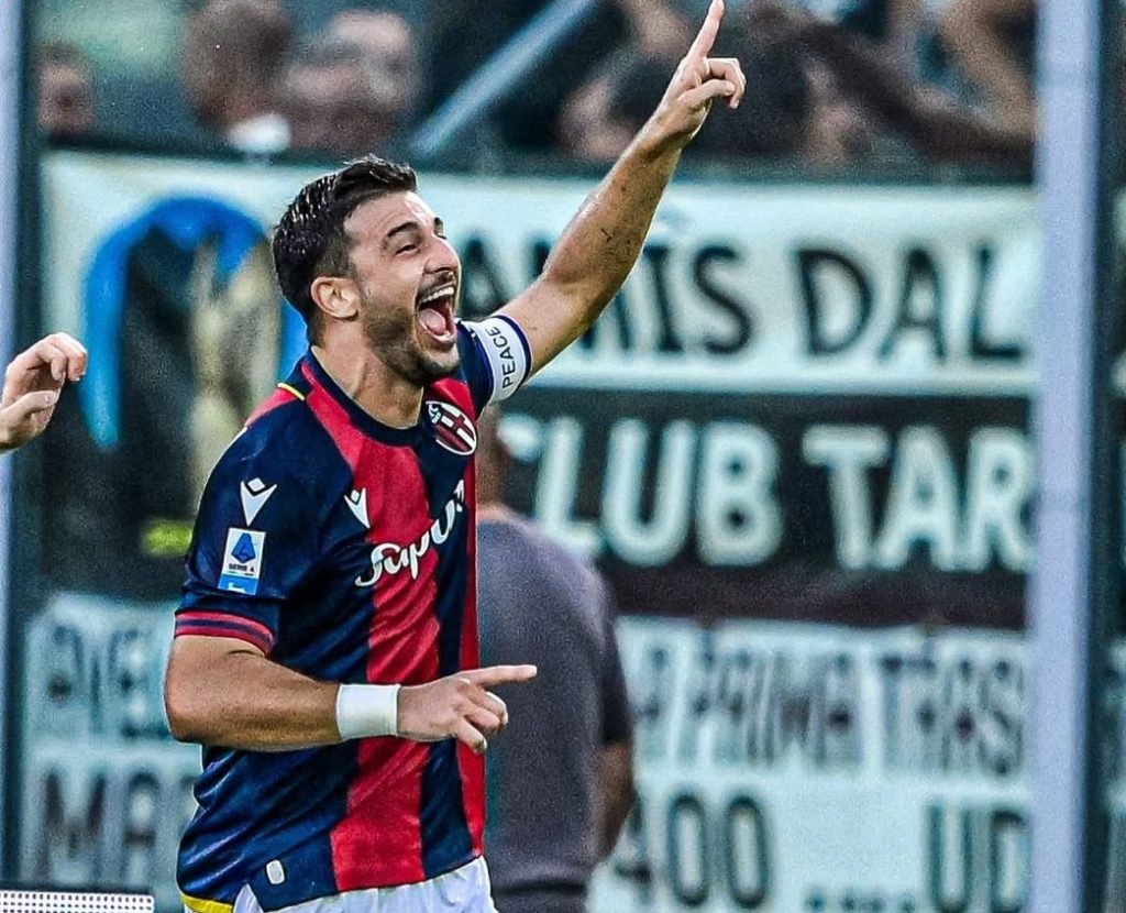 Pemain Bologna Riccardo Orsolini